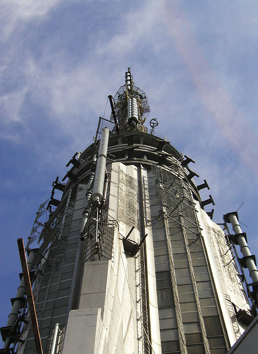 Blimp mooring at the top of the Empire State Building
